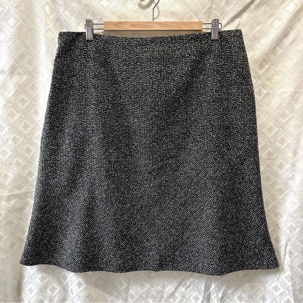 Geoffrey Beene Sport Knee Length A-Line Skirt Size 14 Black and White Blend